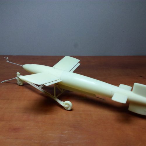 1:32 Blohm & Voss BV-143A-2 with airfield staff - Limited edition resin kit