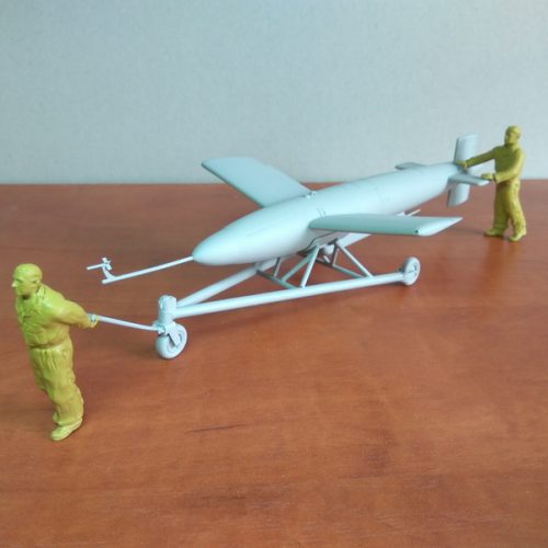 1:32 Blohm & Voss BV-143A-2 with airfield staff - Limited edition resin kit