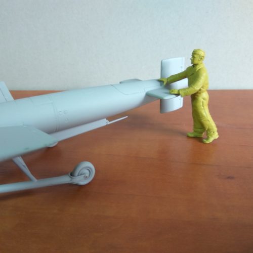 1:32 Blohm & Voss BV-143A-2 with airfield staff - Limited edition resin kit