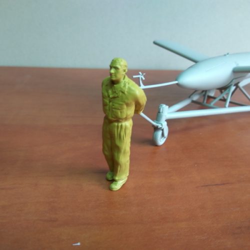 1:32 Blohm & Voss BV-143A-2 with airfield staff - Limited edition resin kit