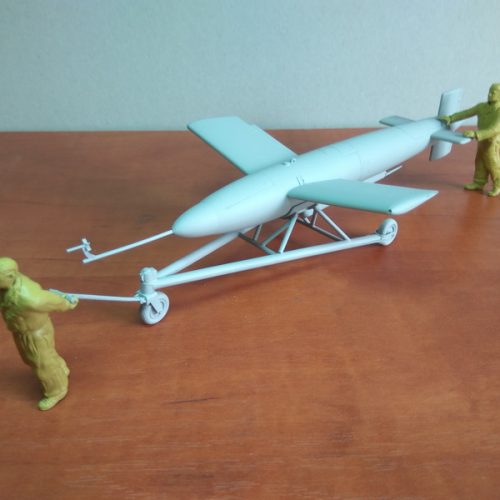 1:32 Blohm & Voss BV-143A-2 with airfield staff - Limited edition resin kit