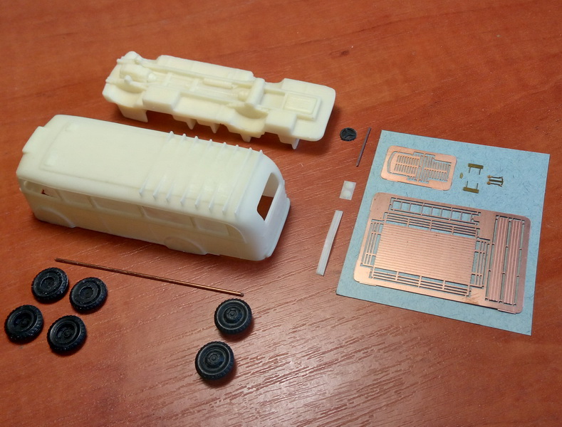 1/87 (HO) Ford G798B - Post Bus - Limited edition resin kit - Image 7