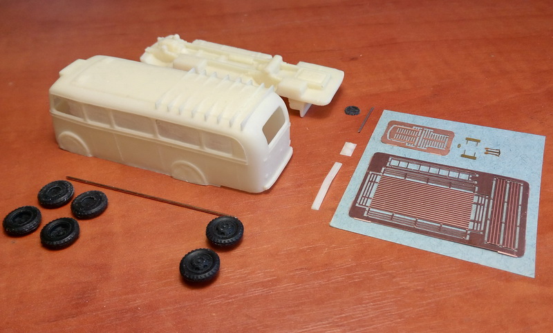 1/87 (HO) Ford G798B - Post Bus - Limited edition resin kit - Image 8