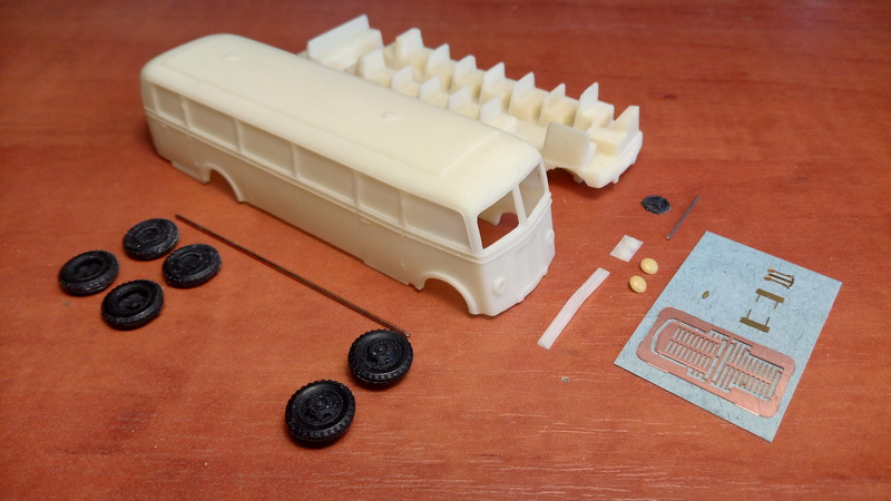 1/87 (HO) Ford G790B - Bus - Limited edition resin kit
