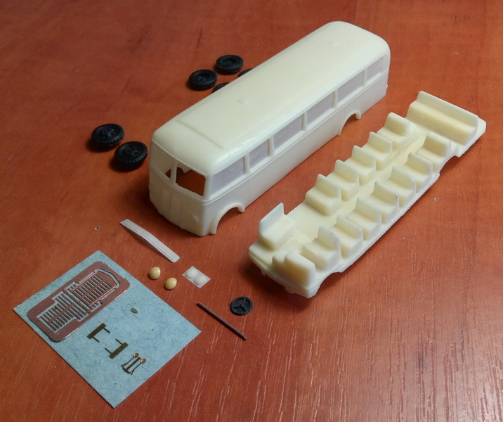 1/87 (HO) Ford G790B - Bus - Limited edition resin kit - Image 6