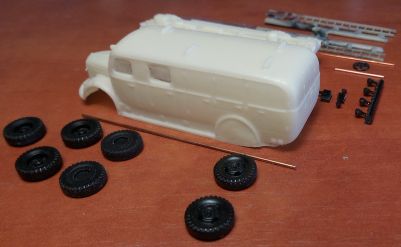 1/87 (HO) MB 3500 /42 TLF15 Feuerwehr Bus ( 1950 ) - Limited edition resin kit - Image 4